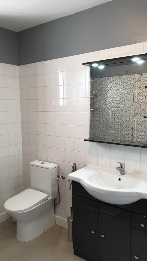 Gite A L'Ombre Du Clocher Calenzana Exteriör bild